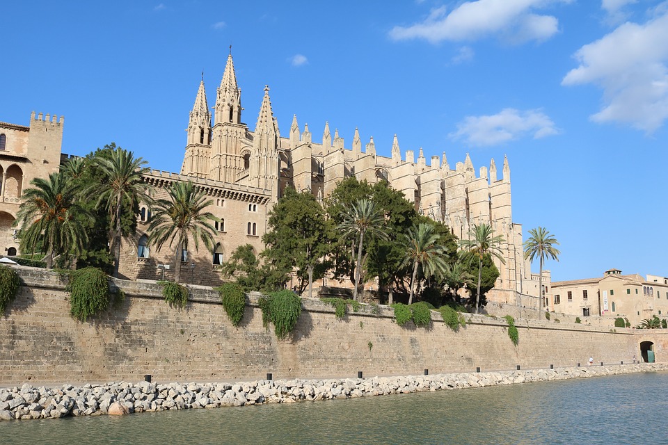 Reclama la plusvalía municipal al Ayuntamiento de Palma de Mallorca